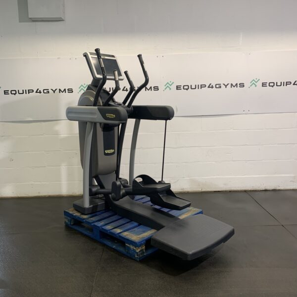 Technogym Excite 700 Vario w/ Touchscreen