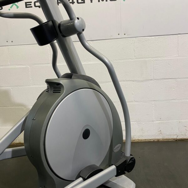 Matrix E7xc Elliptical Cross Trainer Rental - Image 3