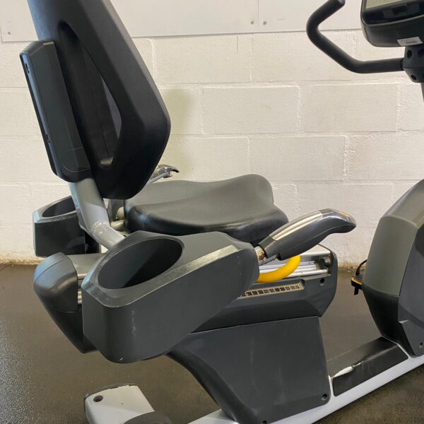 Matrix R3x Recumbent Bike - Image 3