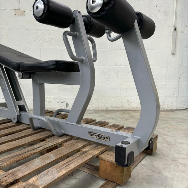 Technogym Pure Abdominal Bench - Image 3