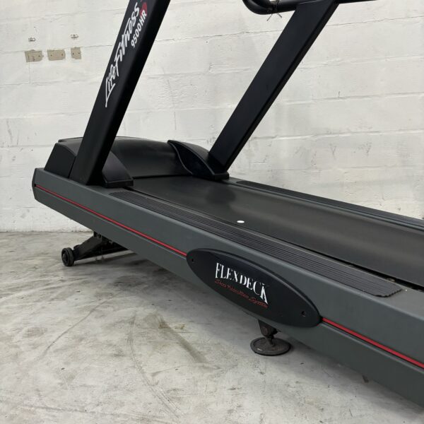 Life Fitness 9500HR Treadmill - Image 3