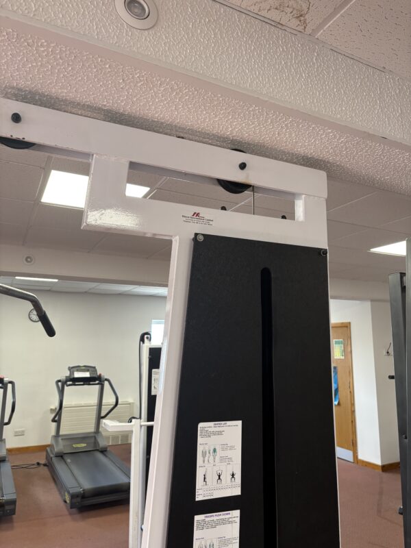 Commercial Lat Pulldown - Image 3